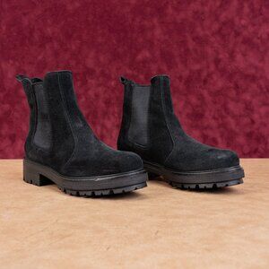 La Canadienne Women Connor Waterproof Black Sueder Comfortable Chelsea Boots 7.5